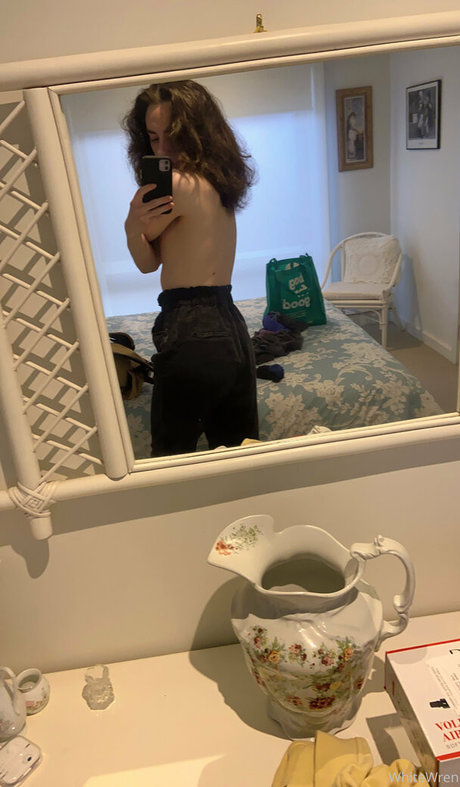 Foto di nudo di fuga di OnlyFans di Xwhitewrenx