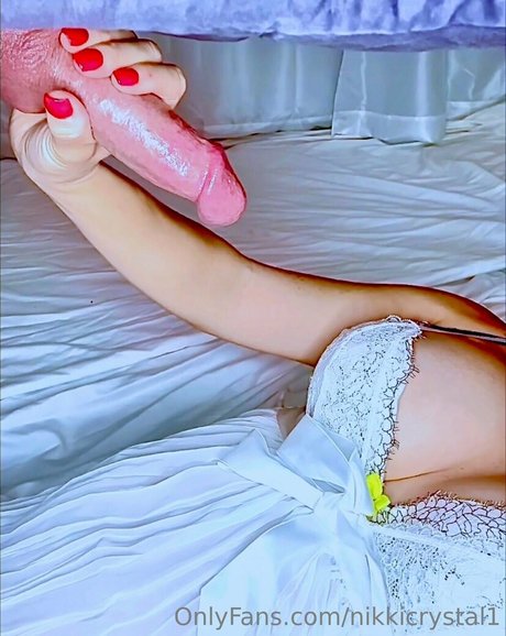 Foto di nudo di fuga di OnlyFans di Nikkicrystal1