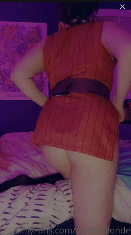 Foto di nudo di fuga di OnlyFans di Appleblonde