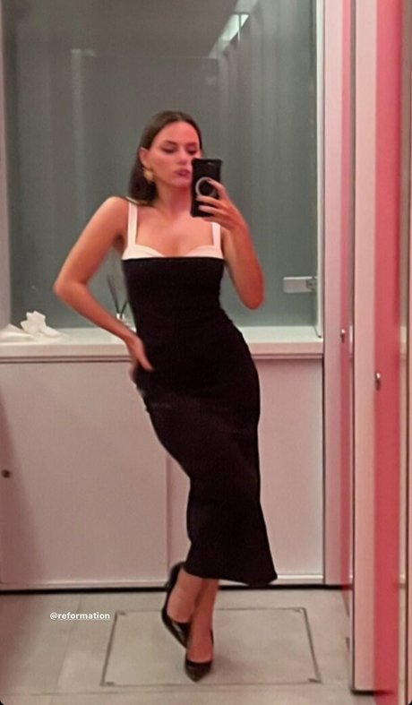 Foto di nudo di fuga di OnlyFans di Dafne Keen