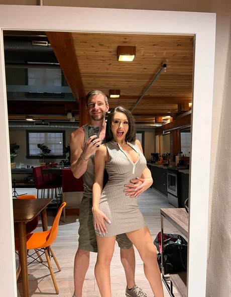 Foto di nudo di fuga di OnlyFans di Tradeofalljaks