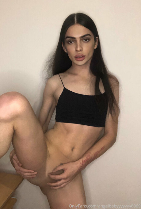 Foto di nudo di fuga di OnlyFans di Angelbabyyyyyyy6969