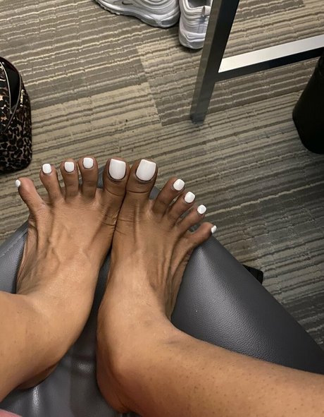 Foto di nudo di fuga di OnlyFans di Carameltoesz