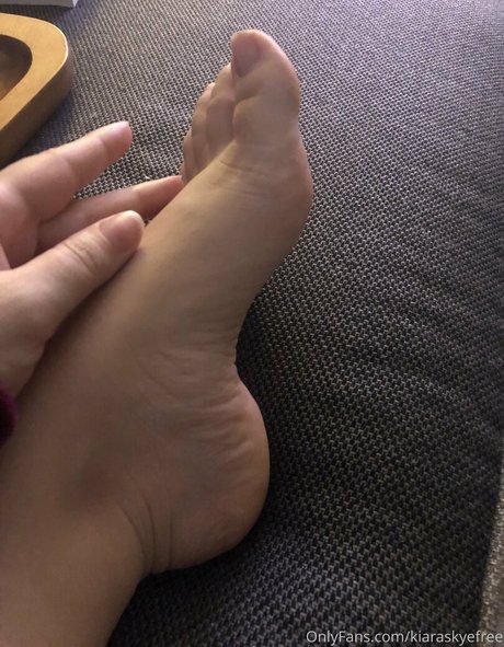 Foto di nudo di fuga di OnlyFans di Kiaraskyefree