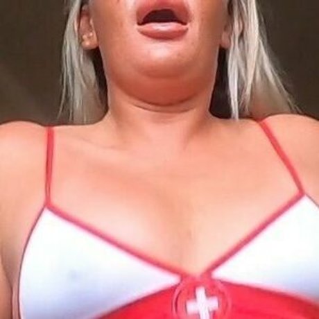 Foto di nudo di fuga di OnlyFans di Kennedinicolexoxo