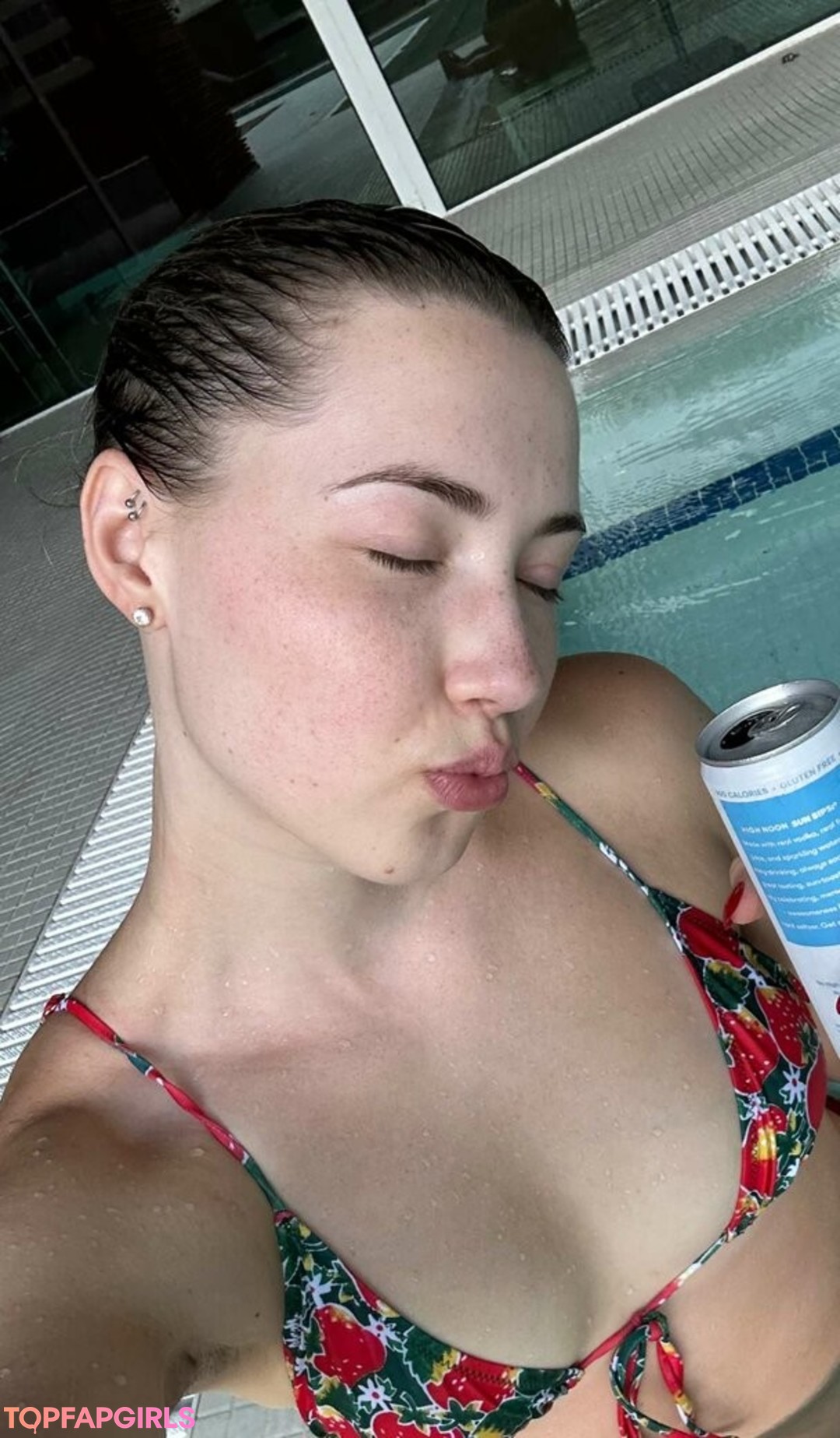 Foto di nudo di fuga di OnlyFans di Pineapplebrat #1010