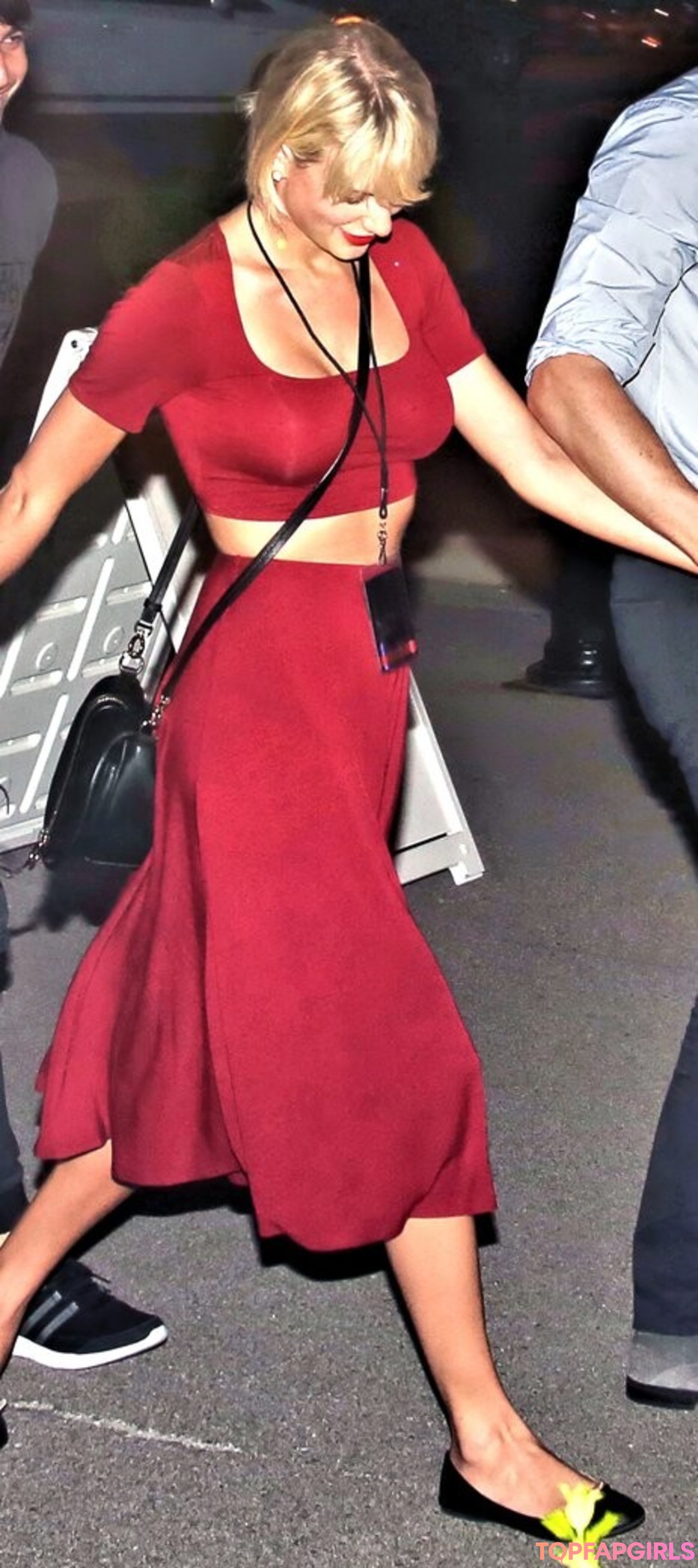 Foto di nudo di fuga di OnlyFans di Taylor Swift #1006