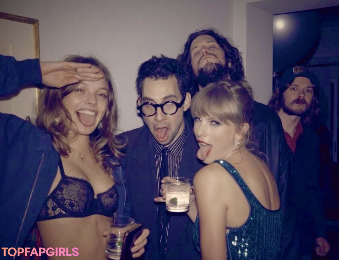 Foto di nudo di fuga di OnlyFans di Taylor Swift #1035