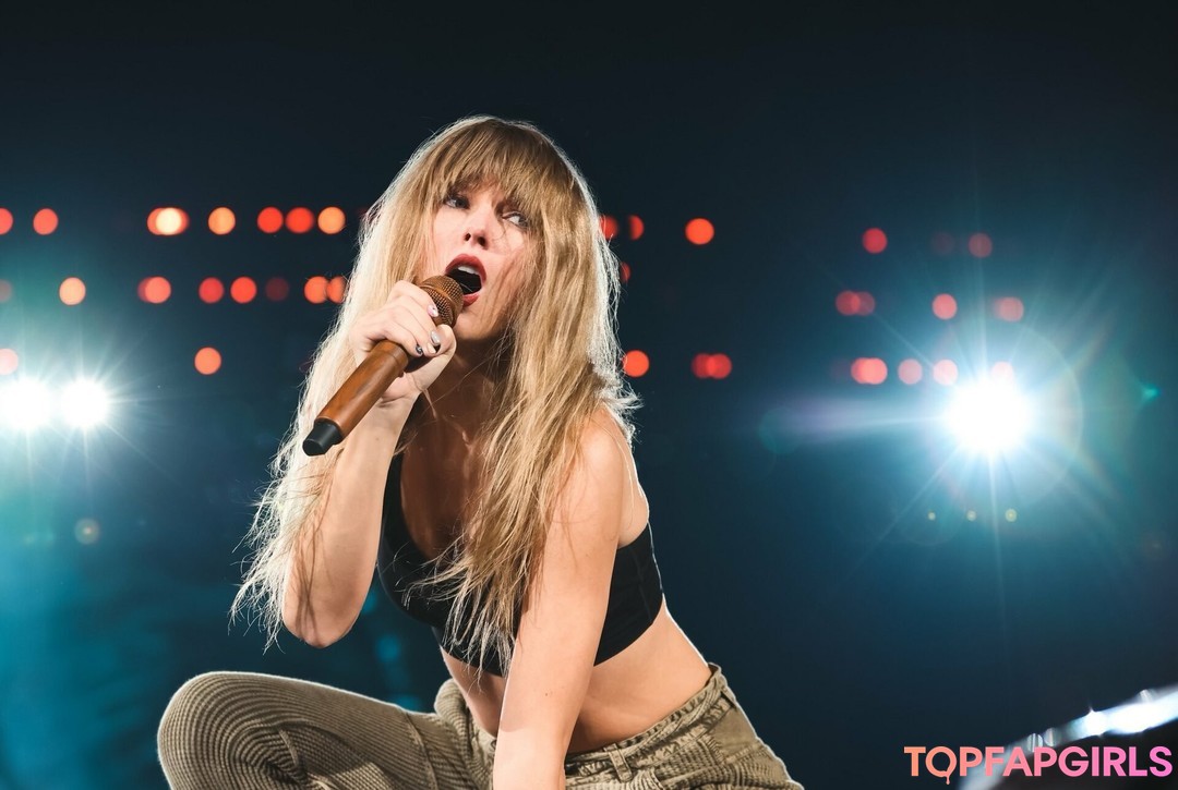 Foto di nudo di fuga di OnlyFans di Taylor Swift #1043