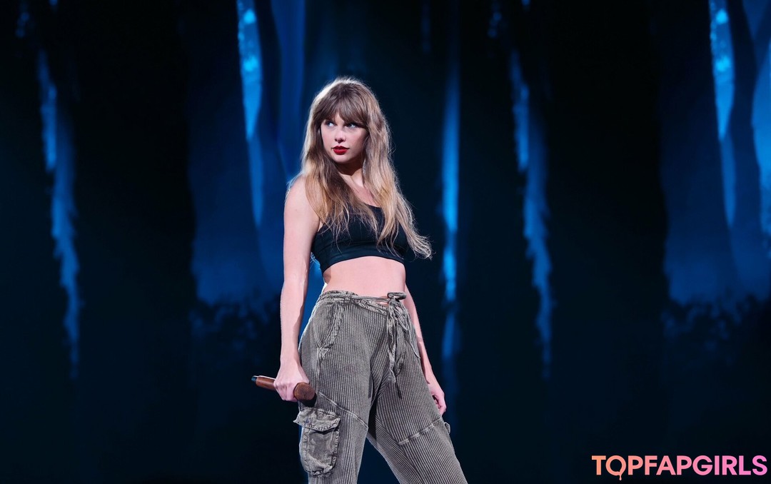 Foto di nudo di fuga di OnlyFans di Taylor Swift #1045