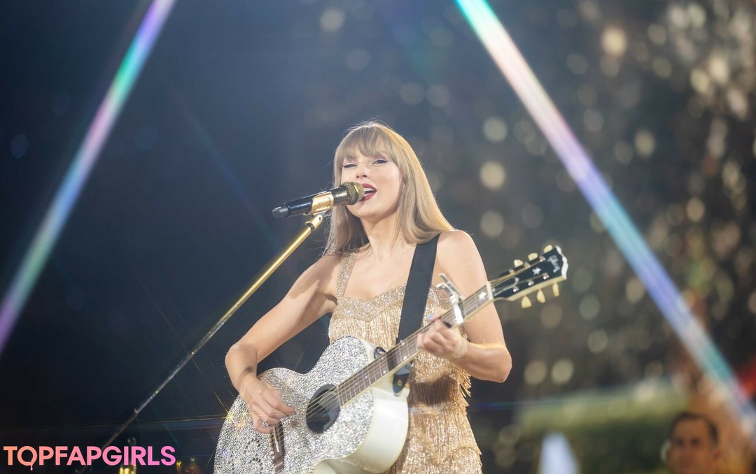 Foto di nudo di fuga di OnlyFans di Taylor Swift #1397