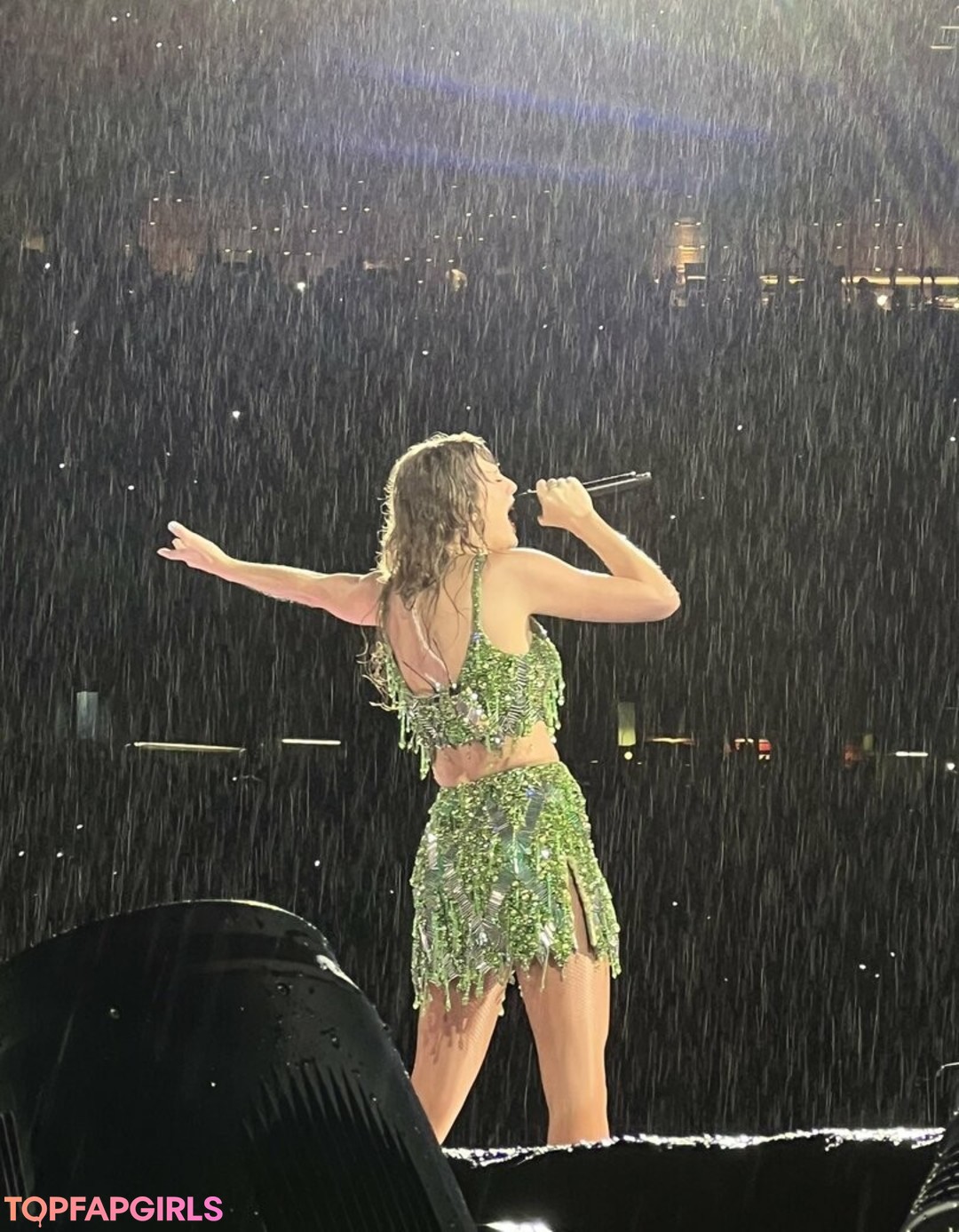 Foto di nudo di fuga di OnlyFans di Taylor Swift #1529