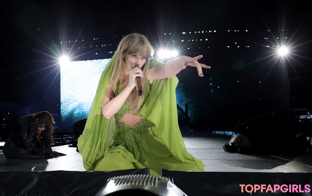 Foto di nudo di fuga di OnlyFans di Taylor Swift #1633