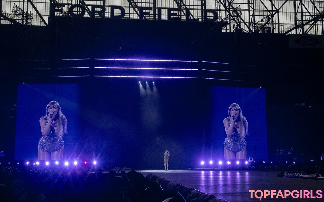 Foto di nudo di fuga di OnlyFans di Taylor Swift #1714