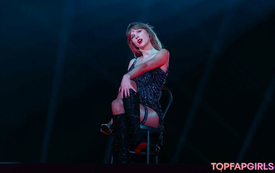 Foto di nudo di fuga di OnlyFans di Taylor Swift #1786