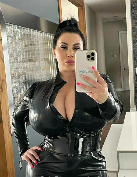 Korinakovafree Foto di nudo di fuga di OnlyFans di Korinakovafree #260