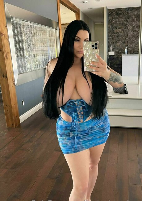 Korinakovafree Foto di nudo di fuga di OnlyFans di Korinakovafree #355