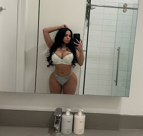 Foto di nudo di fuga di OnlyFans di Edot