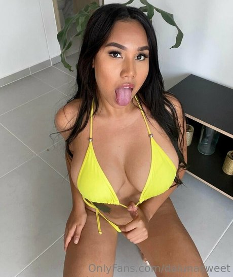Foto di nudo di fuga di OnlyFans di Dalunasweet