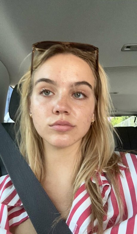Foto di nudo di fuga di OnlyFans di Emma Brooks