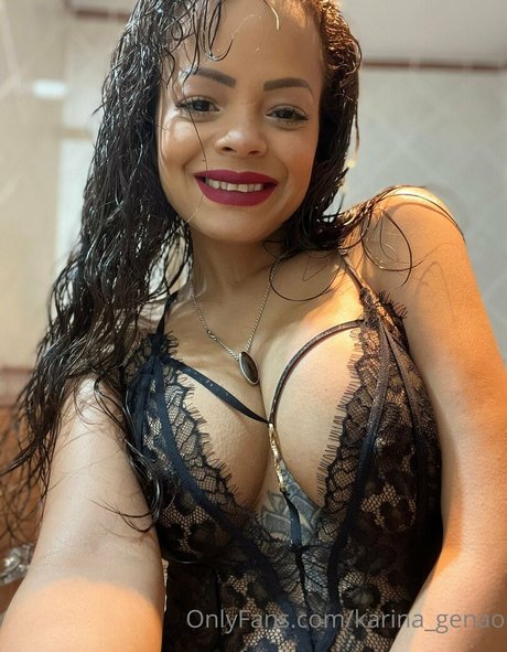Foto di nudo di fuga di OnlyFans di Karinaversace