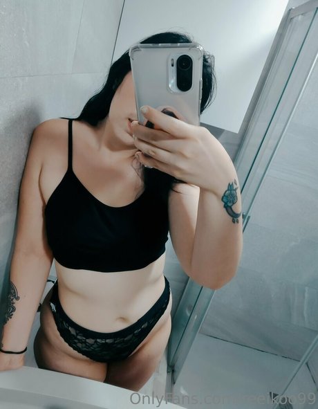 Foto di nudo di fuga di OnlyFans di Reeikoo99