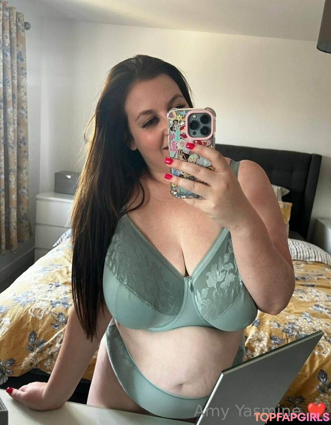 Foto di nudo di fuga di OnlyFans di Amyyasmine #1256
