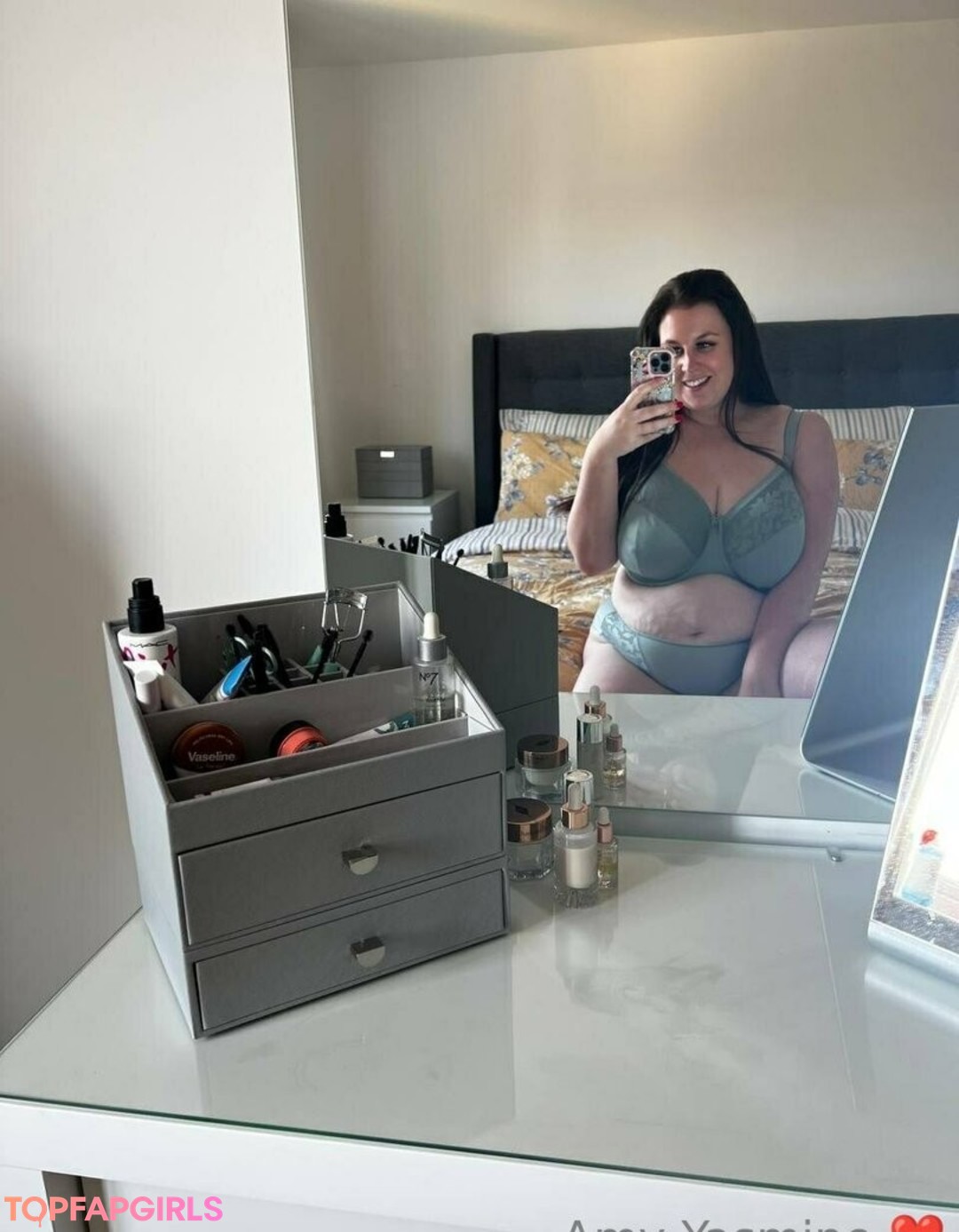 Foto di nudo di fuga di OnlyFans di Amyyasmine #1395