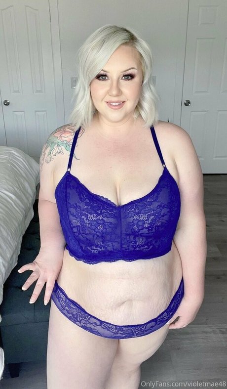 Foto di nudo di fuga di OnlyFans di Violetmae48
