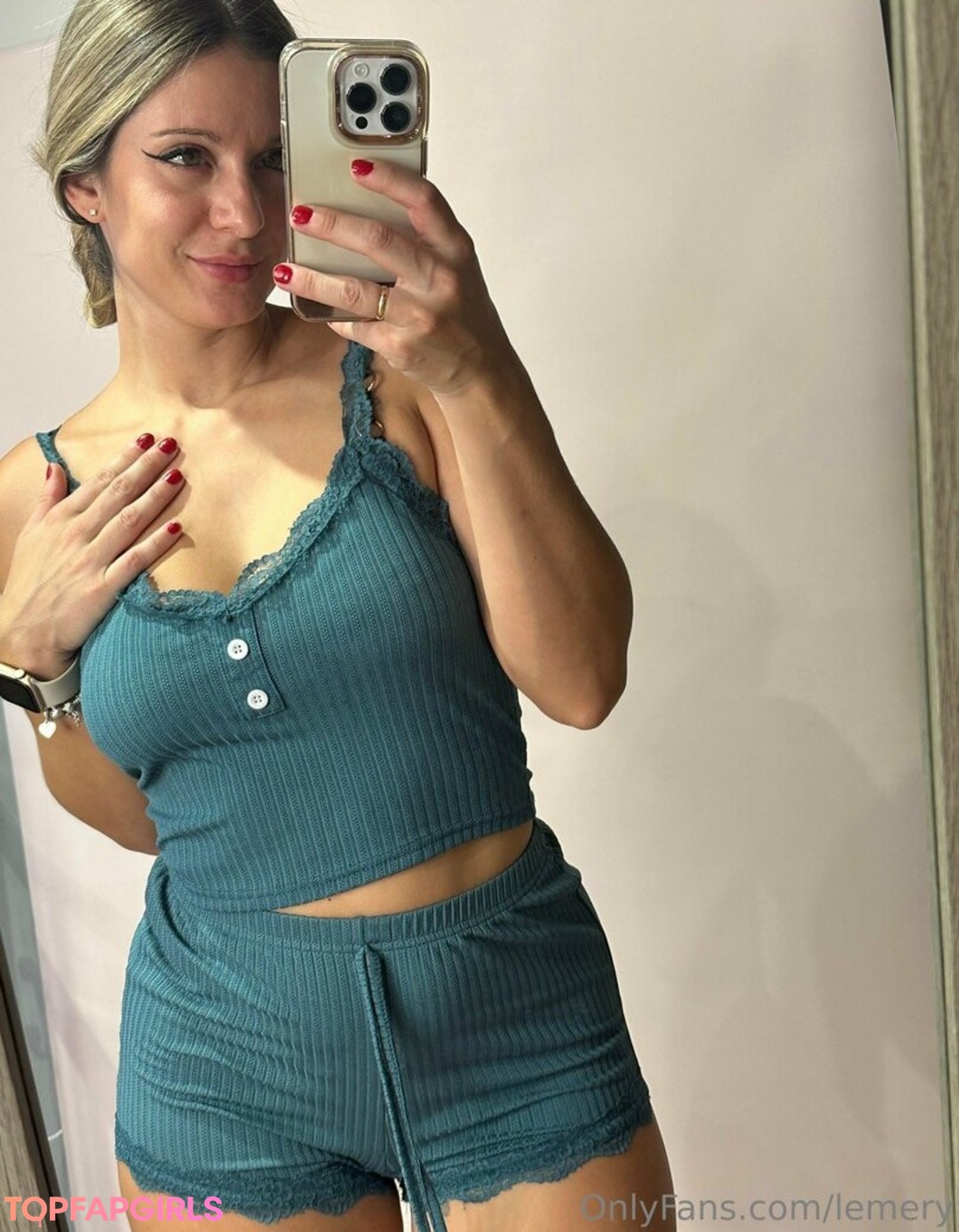 Foto di nudo di fuga di OnlyFans di Lemery #1912