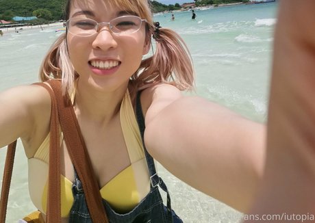 Foto di nudo di fuga di OnlyFans di Iutopia