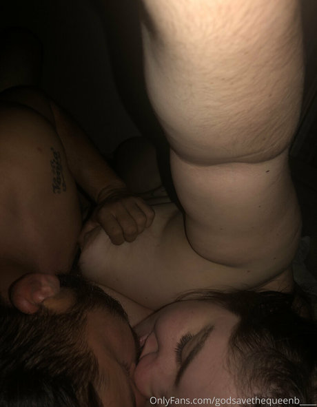 Foto di nudo di fuga di OnlyFans di Godsavethequeenb