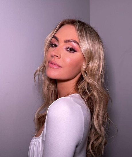 Laura Woods