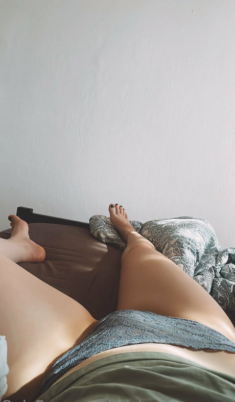 Foto di nudo di fuga di OnlyFans di Mistressmegara