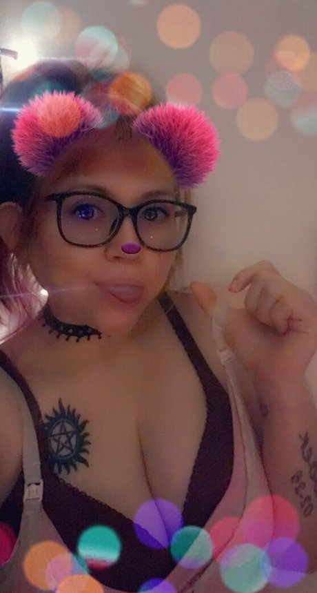 Foto di nudo di fuga di OnlyFans di Vvpurplerosevv