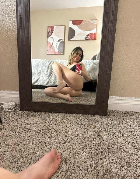 Foto di nudo di fuga di OnlyFans di Mariabuns