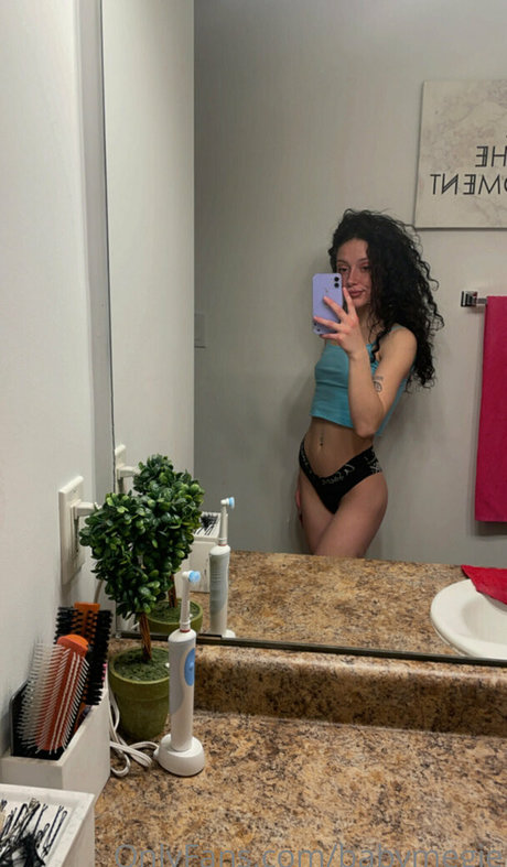Foto di nudo di fuga di OnlyFans di Babymegie