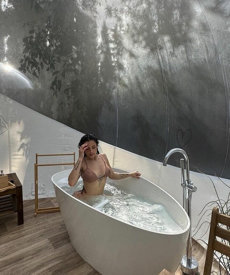 Foto di nudo di fuga di OnlyFans di Yai Tejera