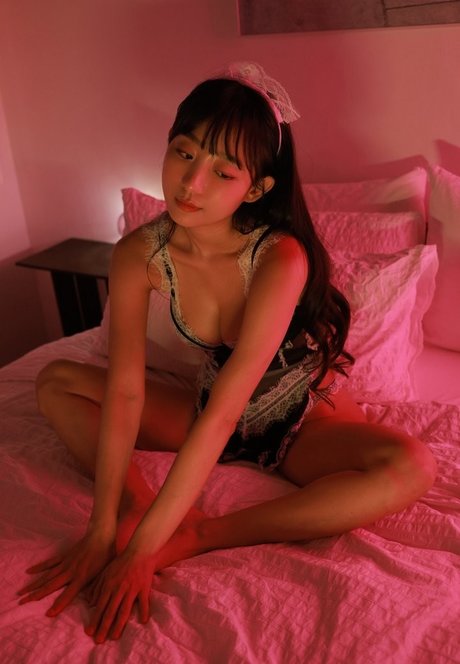 Foto di nudo di fuga di OnlyFans di Eunji Pyoapple