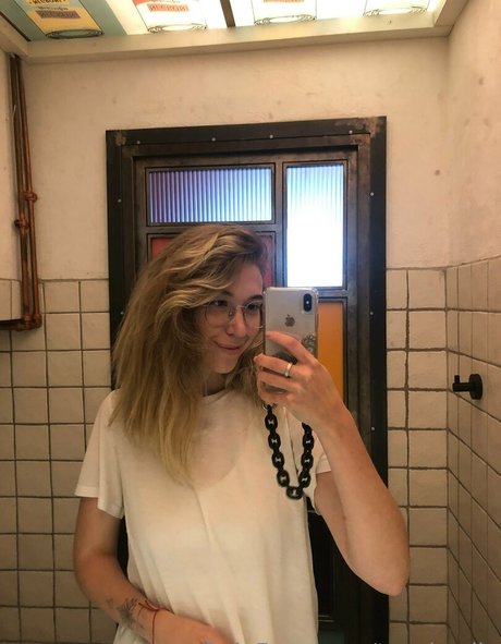 Teach_ella