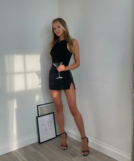 Foto di nudo di fuga di OnlyFans di Lauren Worboys