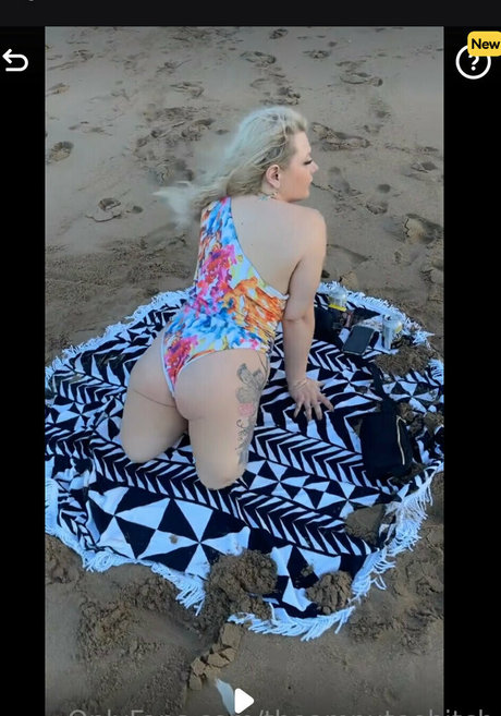 Theamputeebitch