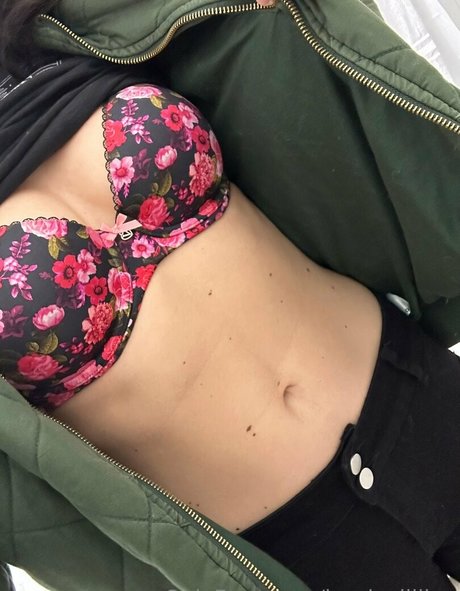 Foto di nudo di fuga di OnlyFans di Jessicalillian