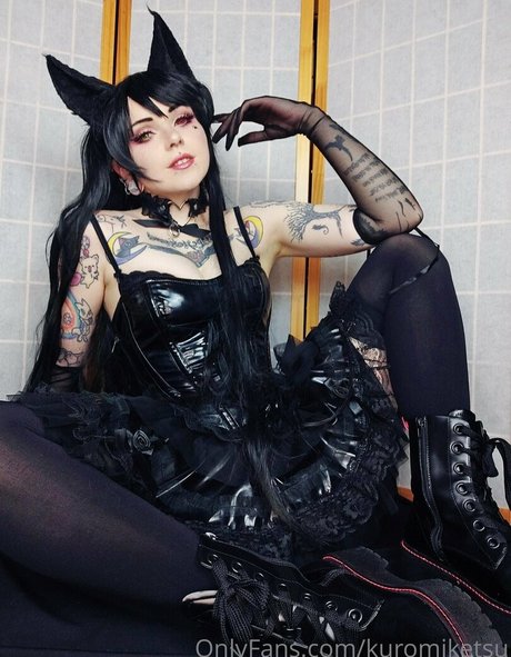 Foto di nudo di fuga di OnlyFans di Kuromiketsu
