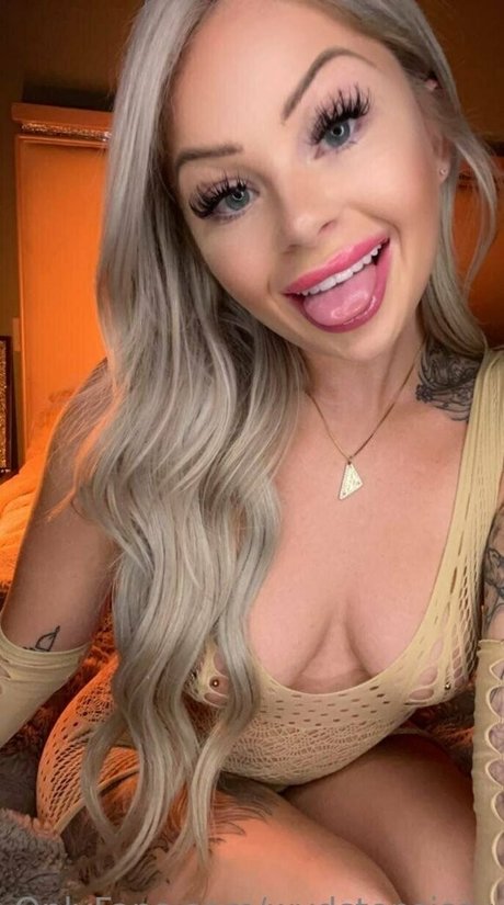 Foto di nudo di fuga di OnlyFans di Wydstepsissy