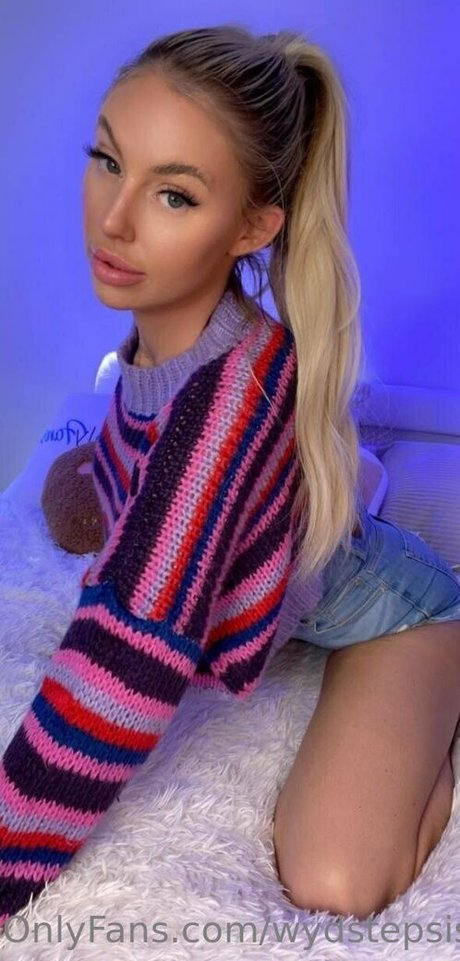 Foto di nudo di fuga di OnlyFans di Wydstepsissy