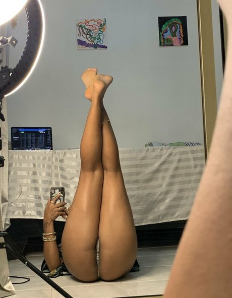 Foto di nudo di fuga di OnlyFans di Tokischa