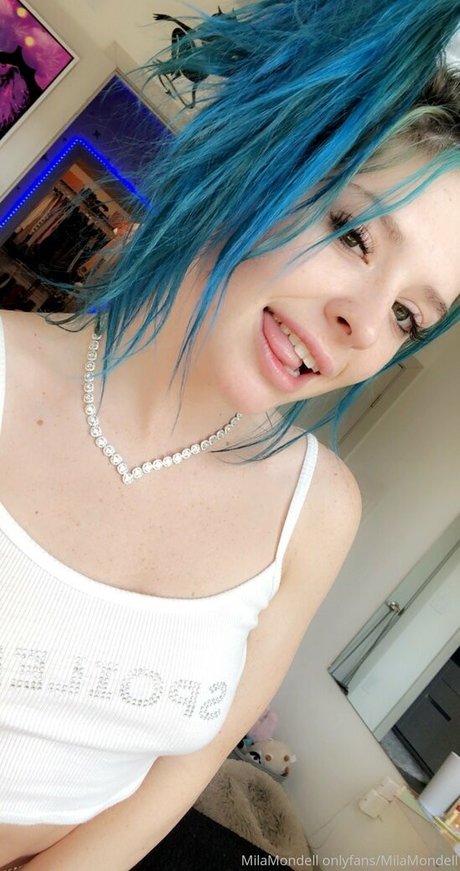 Foto di nudo di fuga di OnlyFans di Milamondell