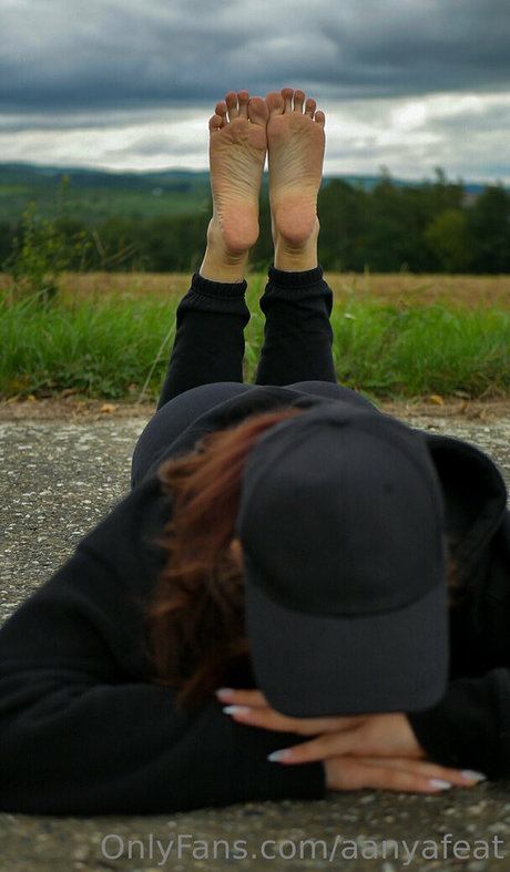 Aanyafeat