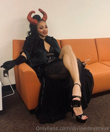 Divinedeveraux